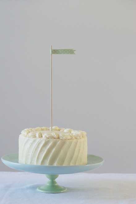 six-inch classic white layer cake | movita beaucoup